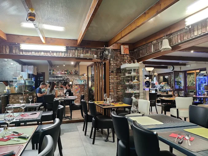 Pizzeria